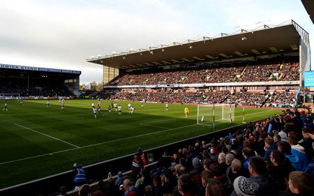 更來自於他 更來自於他